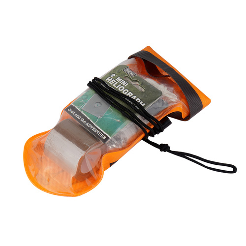 BCB - Wasserdichtes Überlebenskit - 22 Elemente - CK050