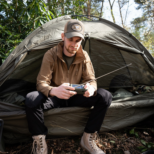 Fosco Industries - Überlebensradio mit Solarpanel und Kurbel - SW1/SW2/FM/AM - Grün - 464601