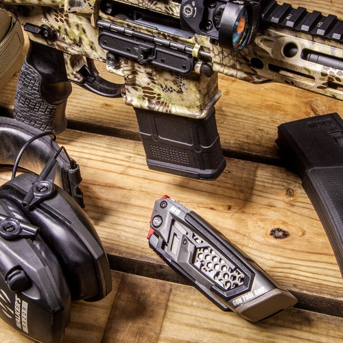 Real Avid - Mehrzweck-Reinigungswerkzeug  AR15 Gun Tool AMP™ - AVGTAMP-AR