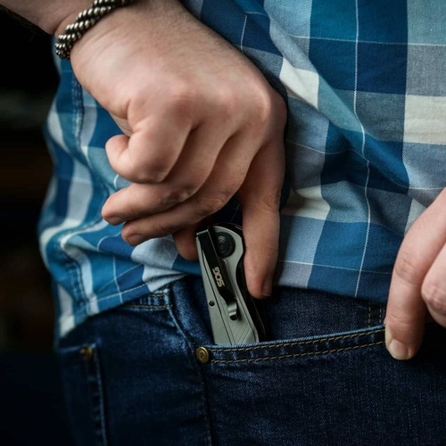 SOG - Multitool Flash - 7 Werkzeuge - Silber - 29-55-01-41