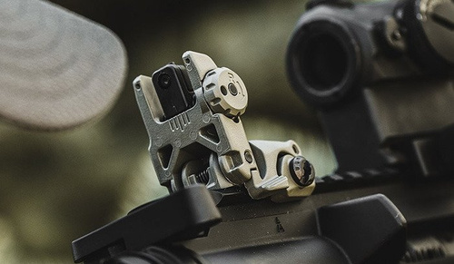 Magpul - MBUS® Flip Up Rear Sight - flach dunkle Erde - MAG248-FDE