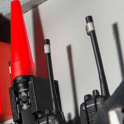 Mactronic - Taktische Taschenlampe Wiederaufladbar Patrol LTD - 1000lm - Schwarz - THH0055