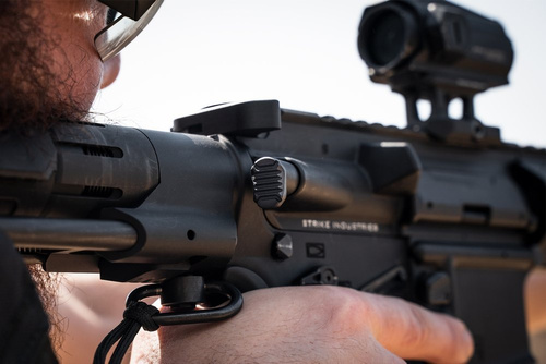 Strike Industries - AR Extended Forward Assist - Schwarz - SI-AR-E-FA-BK