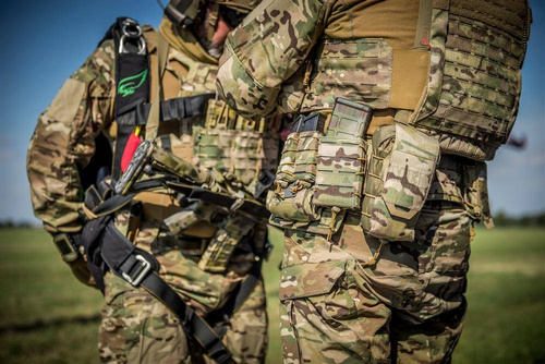 Direct Action - Speed Reload Rifle Magazinetasche - PenCott GreenZone - PO-RFSR-CD5-PGZ