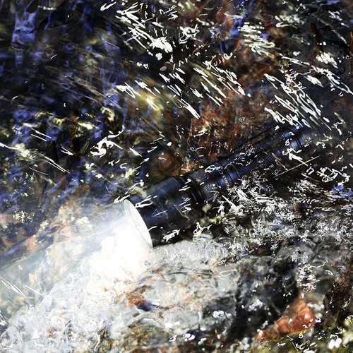 Fenix - Wiederaufladbare LED-Taschenlampe - 3000 Lumen - 5000 mAh - C7