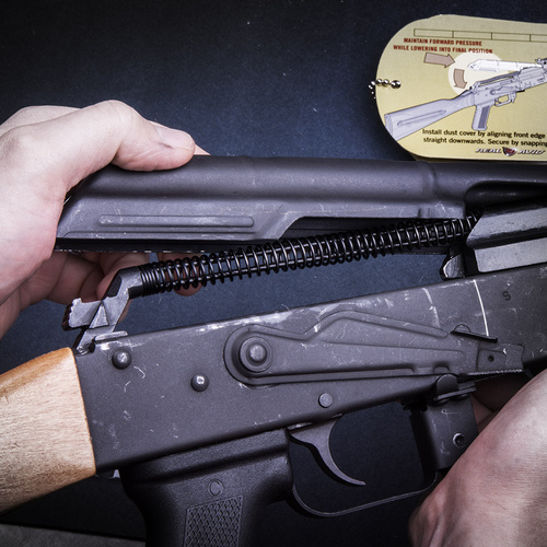 Real Avid - Bedienungsanleitung für das AK47 - AVAK47R