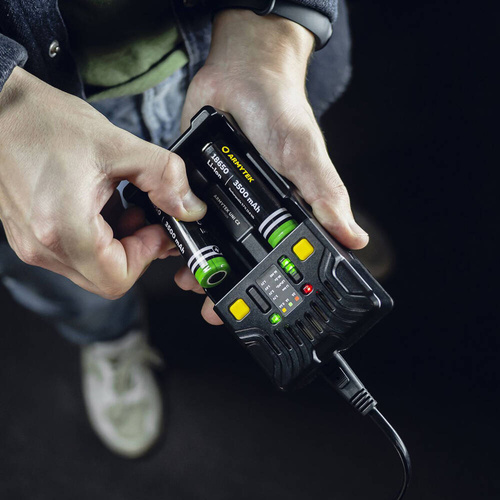 Armytek - Ladegerät Uni C2 - Autoadapter - A02401C