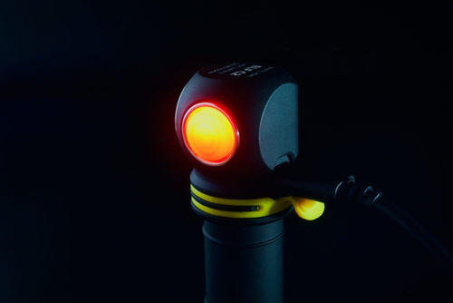 Armytek - Wiederaufladbare Taschenlampe / Stirnlampe Elf C2 - 1100 lm - Kaltlicht - F05103C