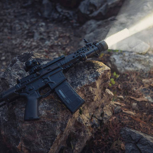 Olight - Javelot Tac M Wiederaufladbare LED-Taschenlampe mit M-LOK-Halterung - 1000 Lumen - Schwarz