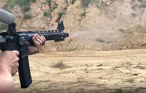 UTG - AR15 Stubby Pro Kompensator - .223 / 5,56 mm - 1,75'' - TLUMD01