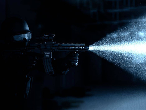 Fenix - TK30 wiederaufladbare Laser-Taschenlampe - 5000 mAh - 500 Lumen