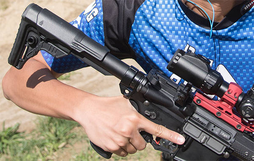 UTG - AR15 Empfänger-Verlängerungsrohr mit 6 Positionen - Schwarz - Mil-Spec - TLU001MS