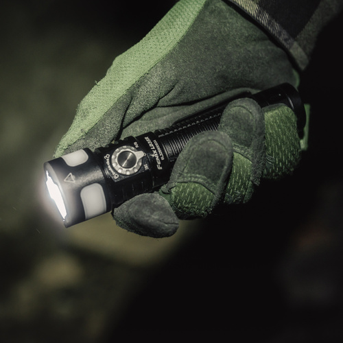 Fenix - LED Taktische Taschenlampe - 1800 lm - 28 400 cd - LD35R.11111