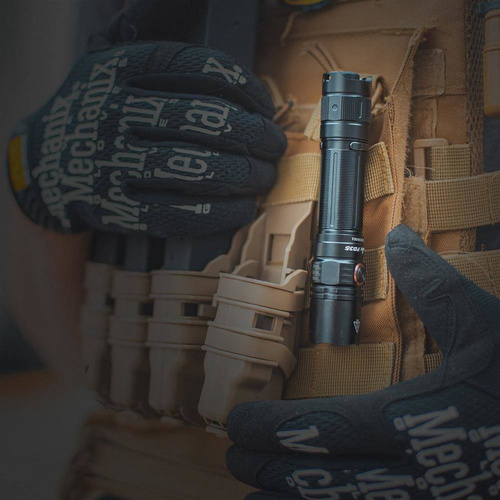 Fenix - Taktische LED-Taschenlampe wiederaufladbar - 1700 Lumen - 2600 mAh - Schwarz - PD35 V3.0 