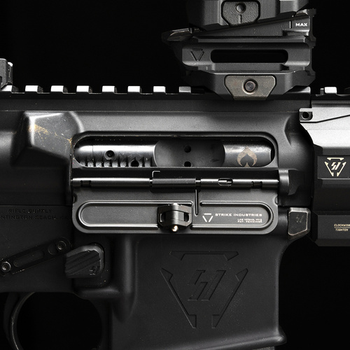 Strike Industries - Gestempelte Staubschutzhaube für AR-15- Stahl - Schwarz - SI-AR-SUDC-223