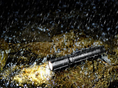 Fenix - E20 V2.0 Taschenlampe - 350 Lumen