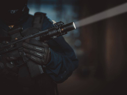 Fenix - TK30 wiederaufladbare Laser-Taschenlampe - 5000 mAh - 500 Lumen