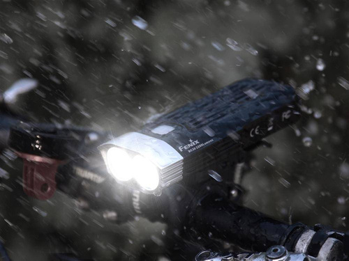 Fenix - LED Fahrradlampe - 2200 Lumen - Schwarz - BC30 V2.0