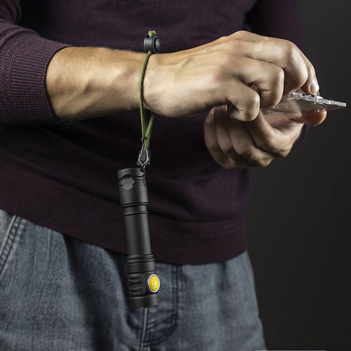 Armytek - LED-Taschenlampe Partner C2 - Weiß Licht - 1100 lm - 18650 - Schwarz - F07802C