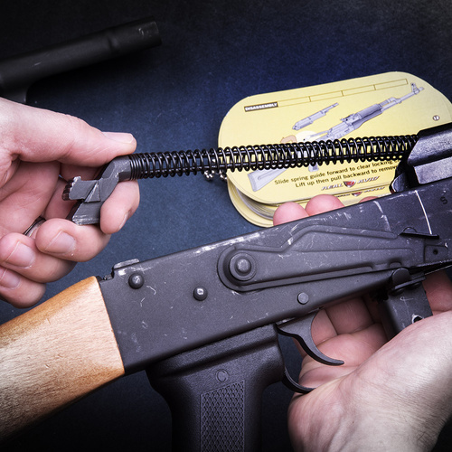 Real Avid - Bedienungsanleitung für das AK47 - AVAK47R