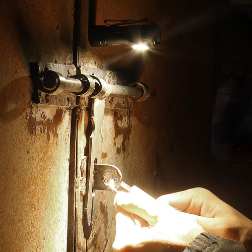 Fenix - Wiederaufladbare eckige Taschenlampe - 500 Lumen - 700 mAh - LD15R