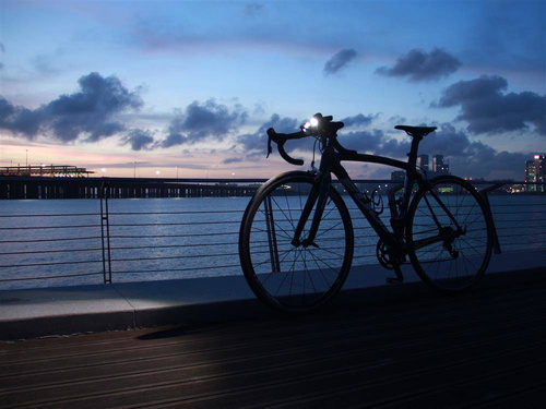 Fenix - LED-Taschenlampe für Fahrräder - 600 Lumen - 2600 mAh - Schwarz - BC25R